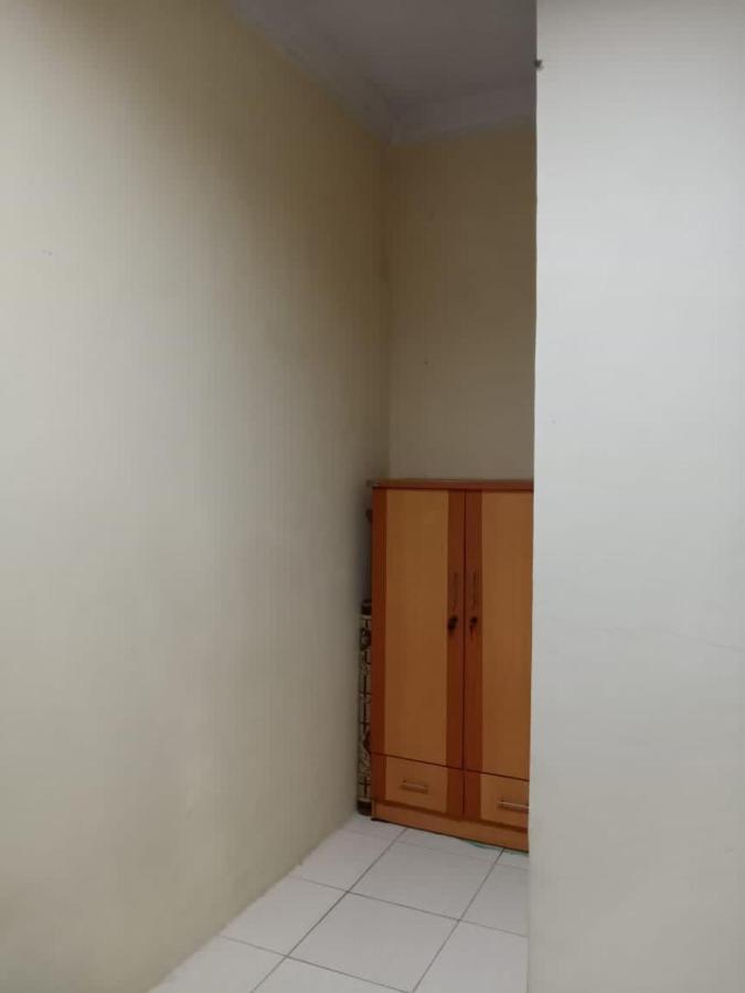 Vanila Kost Jatiwarna - Women Only Pondokmelati Εξωτερικό φωτογραφία