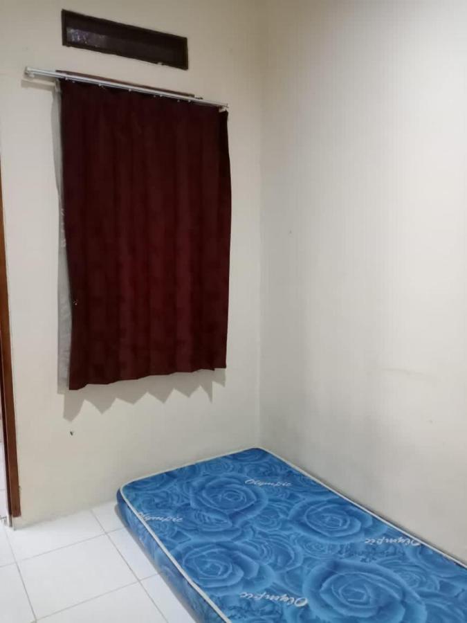 Vanila Kost Jatiwarna - Women Only Pondokmelati Εξωτερικό φωτογραφία