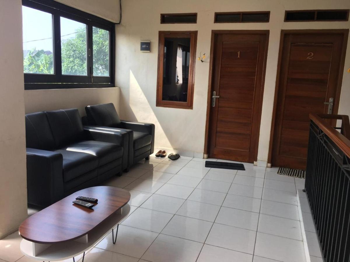 Vanila Kost Jatiwarna - Women Only Pondokmelati Εξωτερικό φωτογραφία